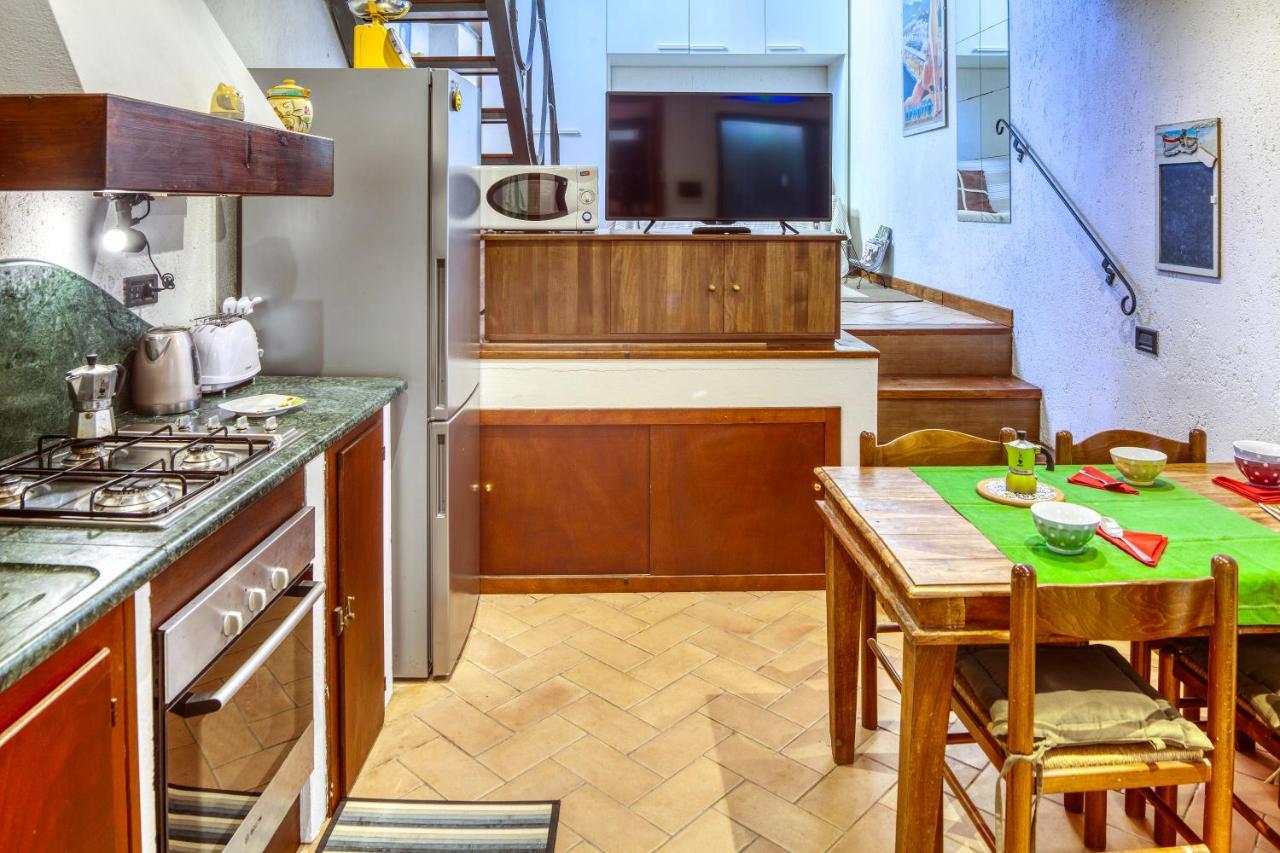 Mario Apartment With Garden 莱万托 外观 照片